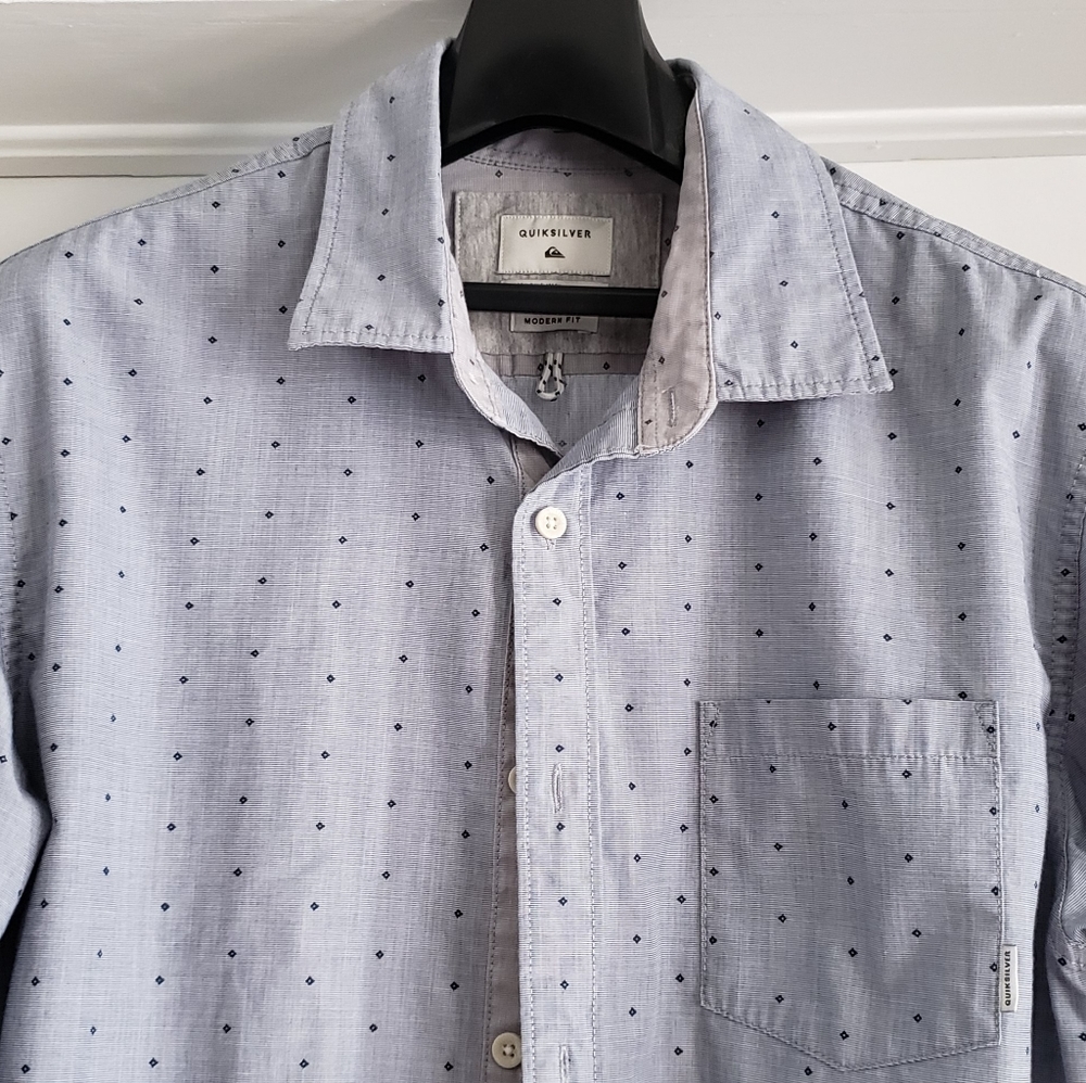 Quiksilver Mens  Long Sleeves, Medium